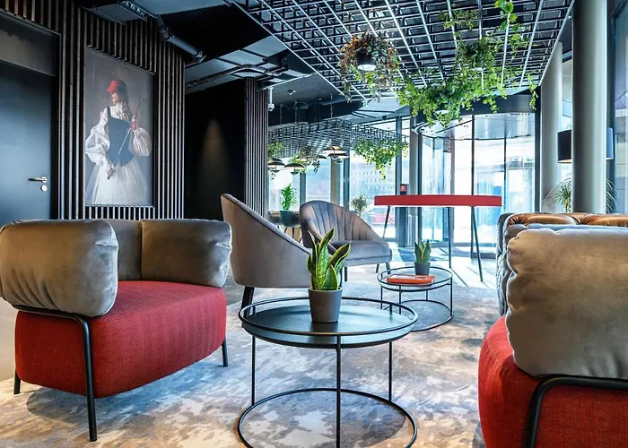 Radisson Red Hotel, 4*