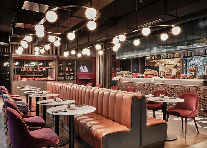 Radisson Red Hotel, 4* Bécs