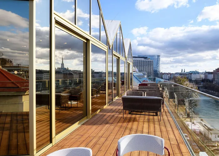 Radisson Red Hotel, 4* Bécs