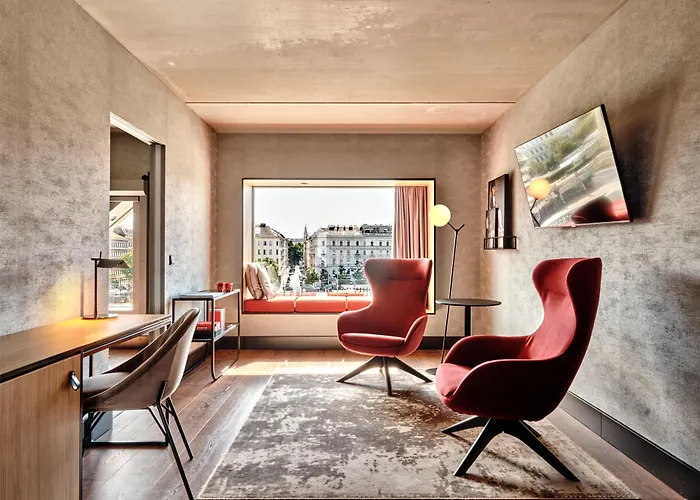 Radisson Red Hotel, 4* וינה